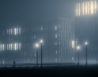 00:55. Громкий хлопок был слышен в центре города.
