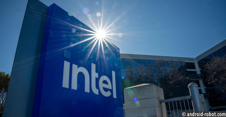 Intel, рассчитывающая на миллиарды долларов в виде грантов США, уволит 15 000 рабочих